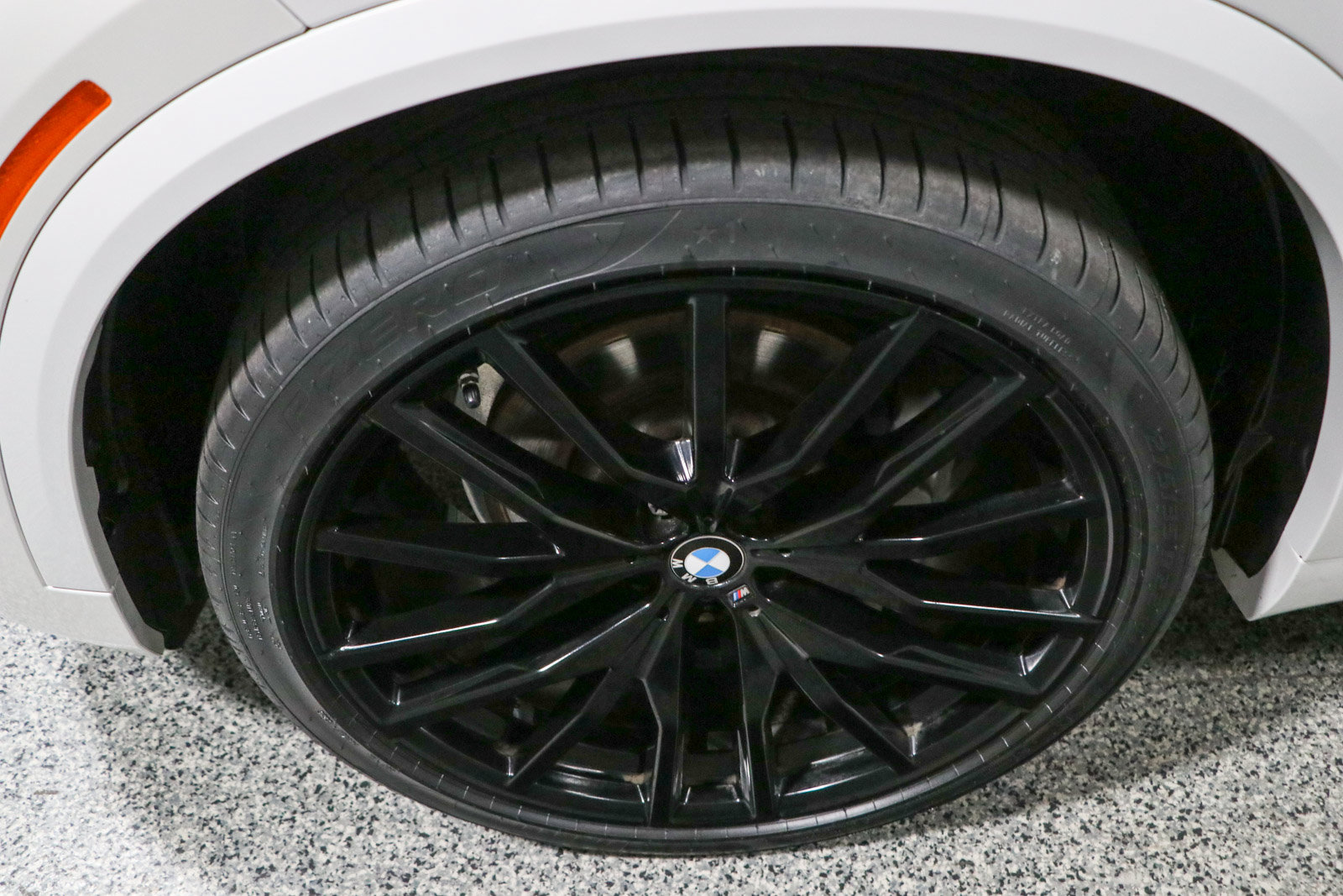 Used 2020 BMW X5 sDrive40i w/ M Sport Package RWD image 11