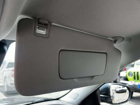 Used 2023 Chevrolet TrailBlazer LT w/ Convenience Package FWD image 35