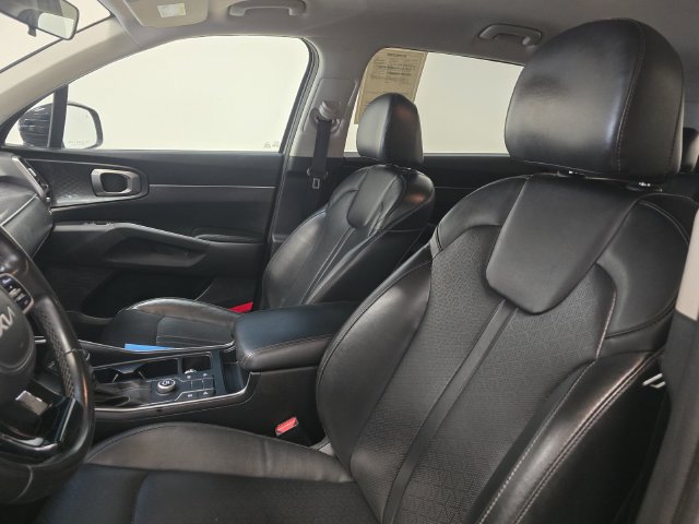 Used 2022 Kia Sorento S FWD image 19