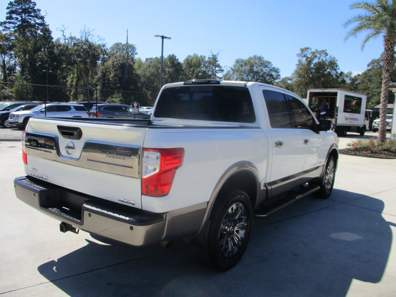 Used 2018 Nissan Titan Platinum Reserve AWD/4WD image 27