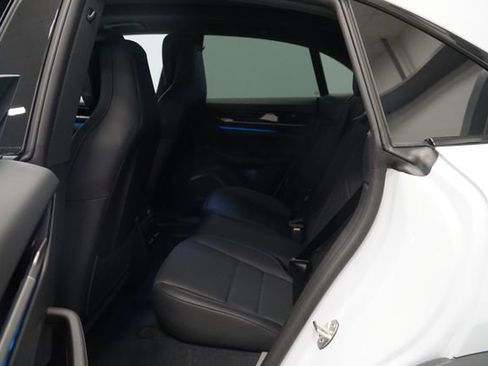 New 2026 Porsche Macan 4S Electric image 24