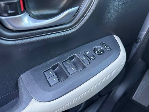 Certified 2024 Honda HR-V LX image 23
