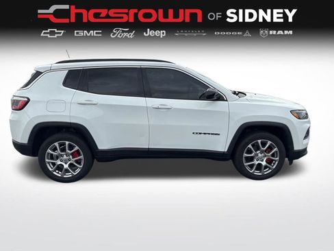 Used 2022 Jeep Compass Latitude w/ Sun and Sound Group image 6