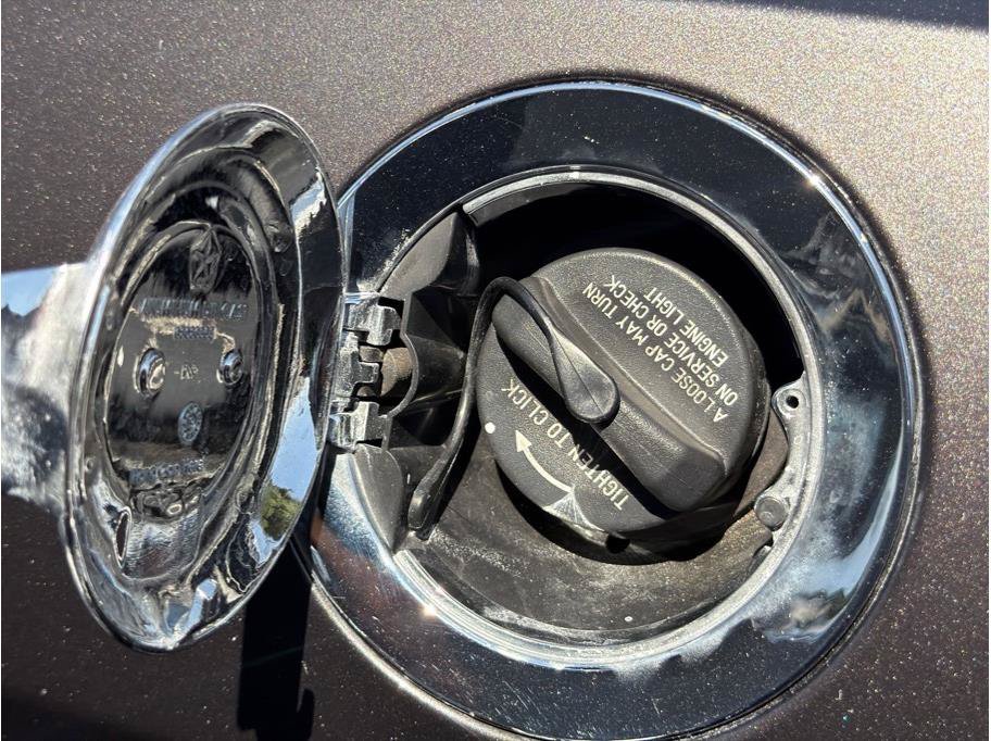Used 2019 Dodge Challenger R/T RWD image 29