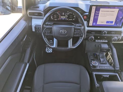 Used 2024 Toyota Tacoma TRD Off-Road image 12