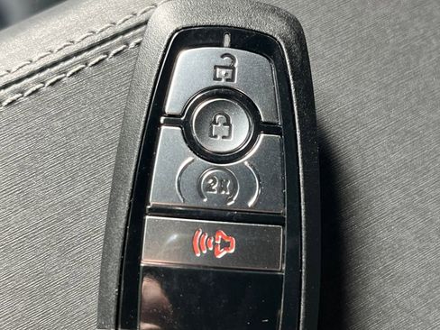 New 2025 Ford Bronco Badlands w/ Sasquatch Package image 12