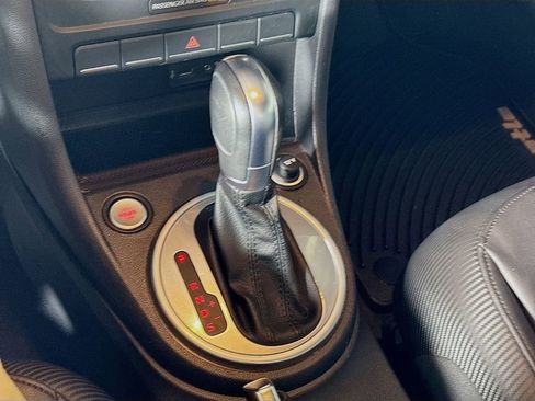 Used 2018 Volkswagen Beetle 2.0T S image 17