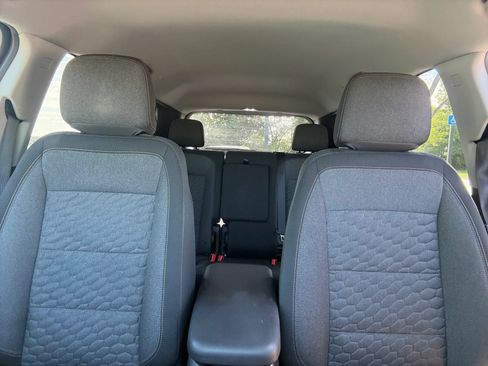 Used 2019 Chevrolet Equinox LT FWD image 20