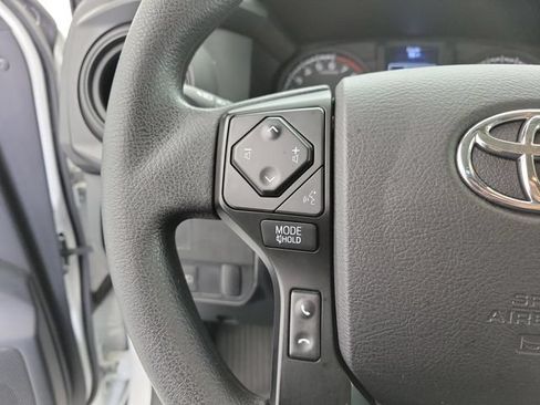 Used 2021 Toyota Tacoma SR AWD/4WD image 23