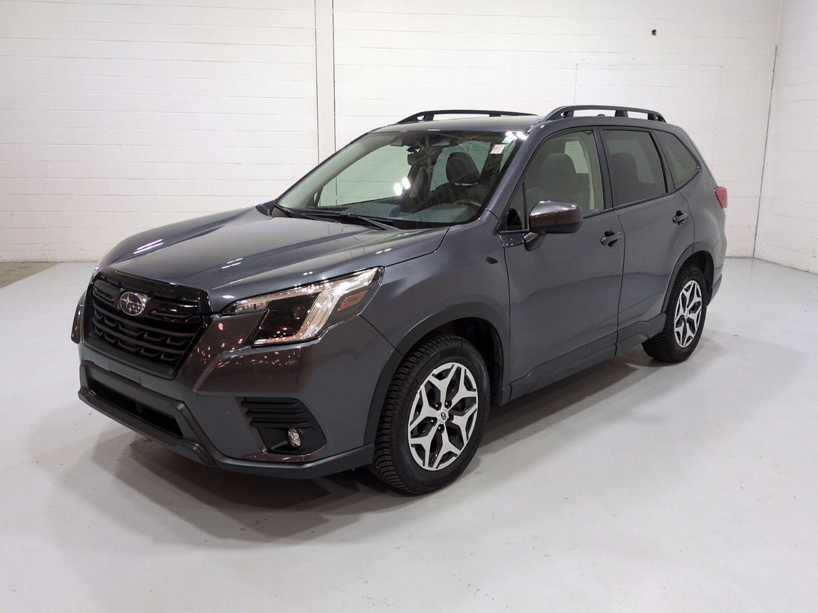 Certified 2024 Subaru Forester Premium AWD/4WD image 7