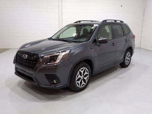 Certified 2024 Subaru Forester Premium AWD/4WD image 7