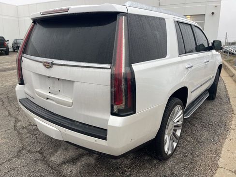Used 2017 Cadillac Escalade 4WD image 5