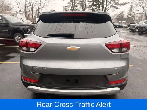 Used 2024 Chevrolet TrailBlazer LT w/ Driver Confidence Package image 9