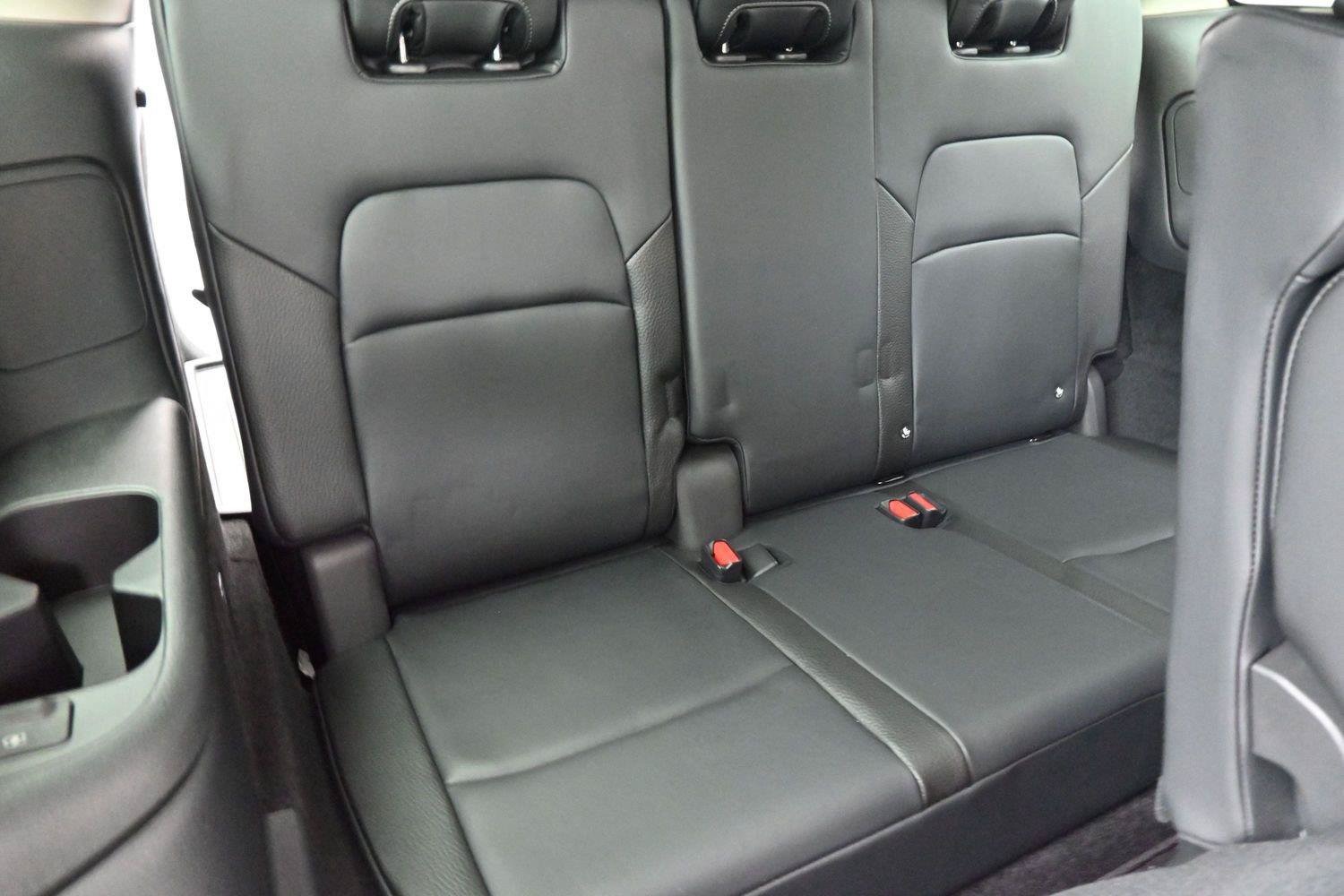 Used 2022 Nissan Pathfinder SL w/ Cargo Package AWD/4WD image 38