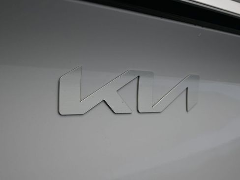 Used 2025 Kia Sportage EX image 36