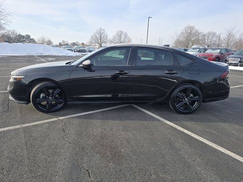 Used 2023 Honda Accord Sport image 16