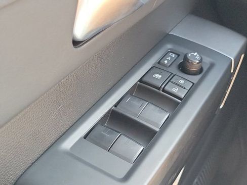 Used 2024 Toyota Tundra Platinum AWD/4WD image 29