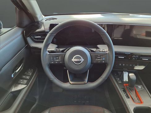New 2026 Nissan Kicks SR AWD/4WD image 45