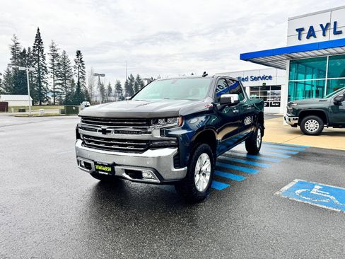 Used 2019 Chevrolet Silverado 1500 LTZ w/ LTZ Plus Package image 3