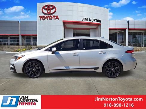 Used 2024 Toyota Corolla SE FWD image 5