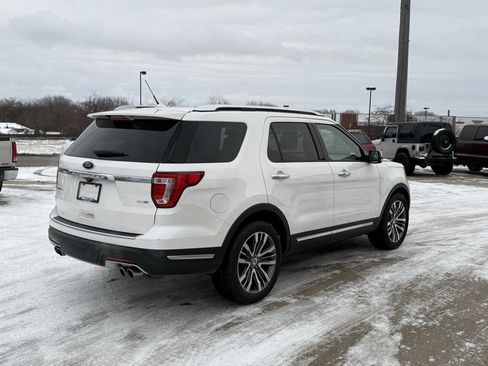 Used 2018 Ford Explorer Platinum image 7