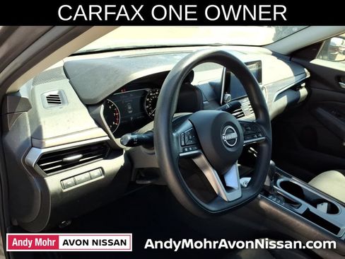 Used 2024 Nissan Altima 2.5 SV FWD image 18