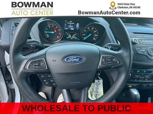 Used 2017 Ford Escape SE w/ SE Cold Weather Package AWD/4WD image 11