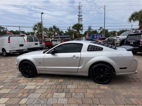 Used 2006 Ford Mustang GT RWD image 11