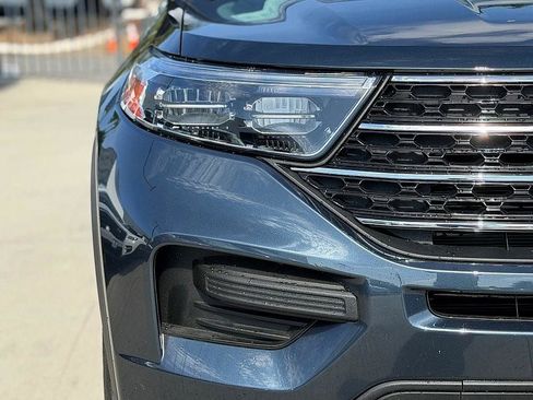 Used 2023 Ford Explorer XLT image 13