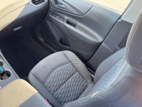 Used 2018 Chevrolet Equinox LT image 15