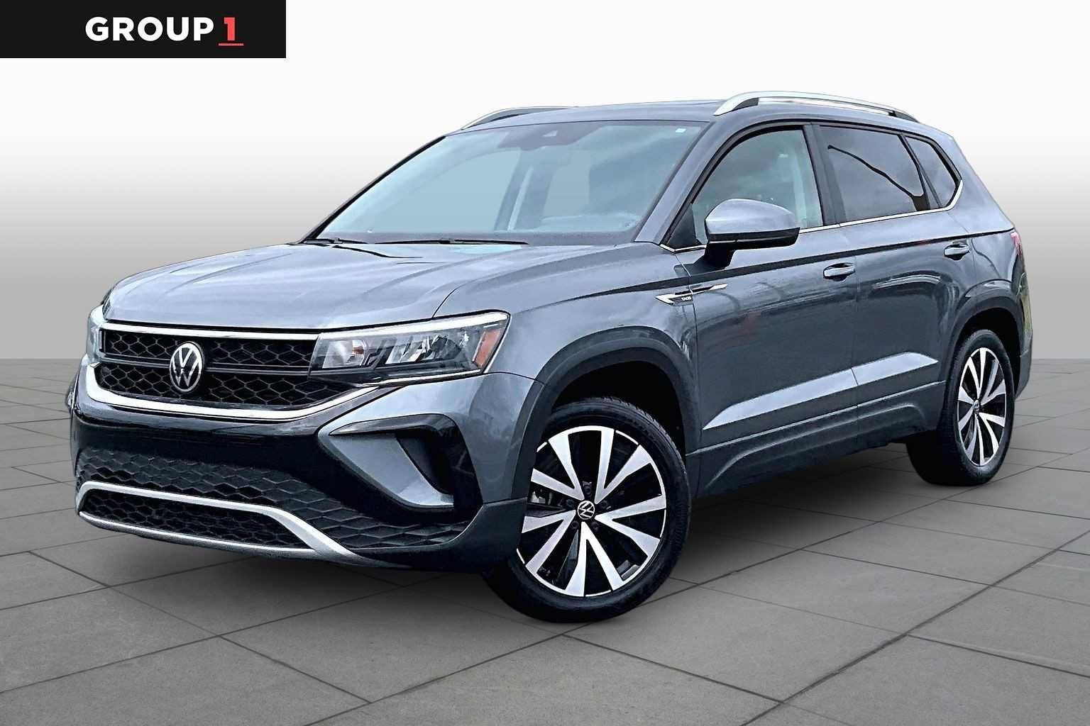 Used 2023 Volkswagen Taos SE w/ Panoramic Sunroof Package AWD/4WD image 1