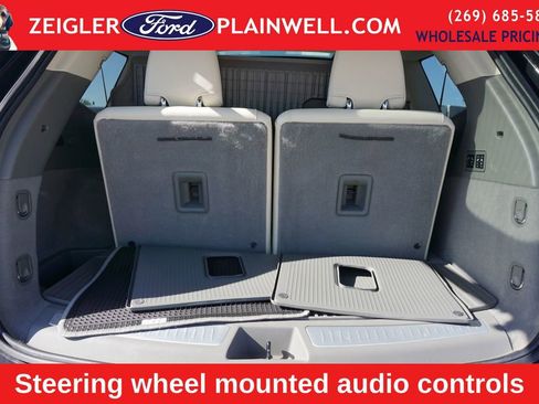 Used 2023 Cadillac XT6 Premium Luxury w/ Technology Package AWD/4WD image 10