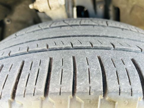 Used 2023 Jeep Grand Cherokee Limited w/ Black Appearance Package image 44