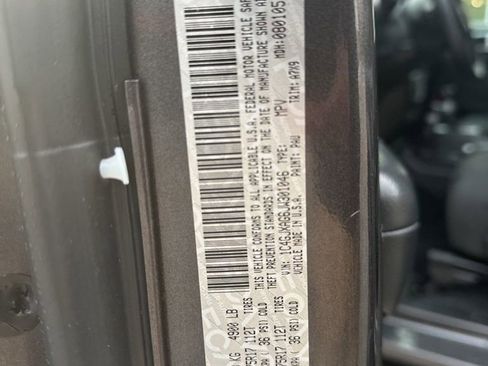 Used 2018 Jeep Wrangler Sport image 33