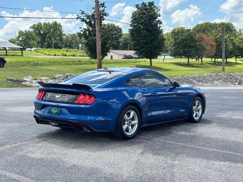 Used 2018 Ford Mustang Coupe RWD image 5