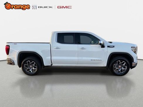 New 2026 GMC Sierra 1500 SLT AWD/4WD image 2