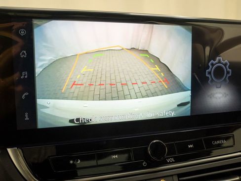 New 2025 Nissan Altima 2.5 SR w/ SR Premium Package image 14