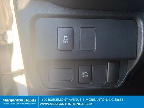 Used 2020 Toyota Tacoma SR w/ SR Convenience Package RWD image 12