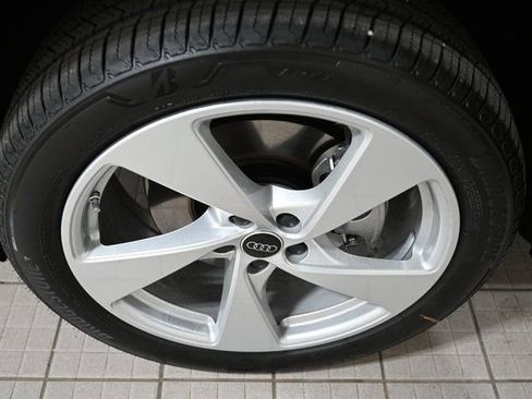 Used 2025 Audi Q5 Premium Plus AWD/4WD image 18