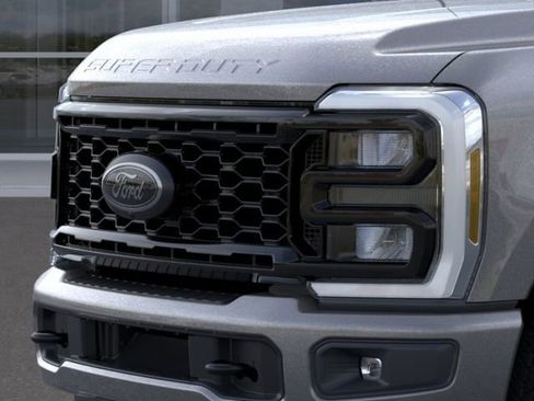 New 2026 Ford F250 XLT w/ XLT Premium Package AWD/4WD image 17