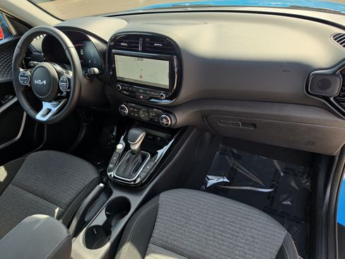Used 2024 Kia Soul EX FWD image 10