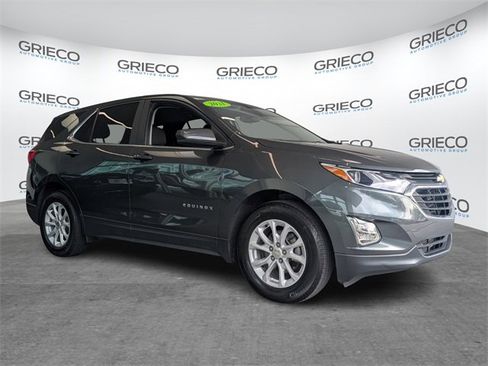 Used 2021 Chevrolet Equinox LT image 1