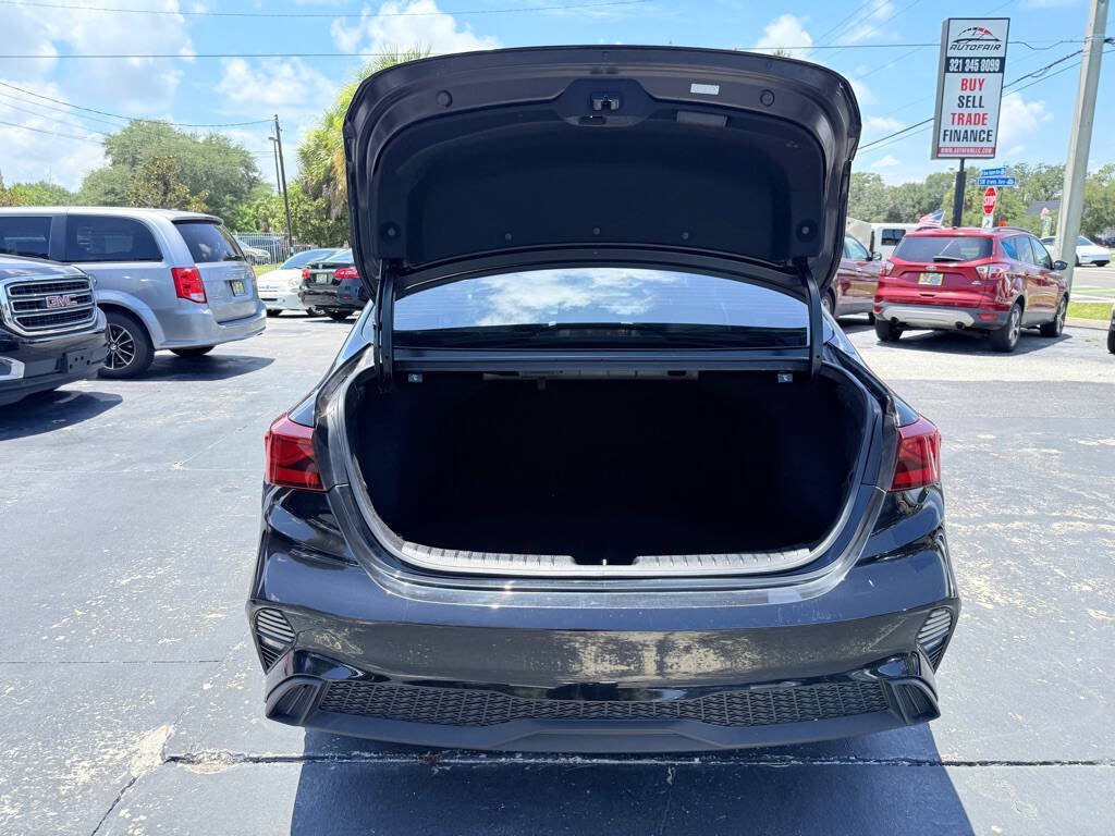 Used 2022 Kia Forte LXS FWD image 7