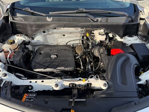 Used 2022 Buick Encore GX Select w/ Safety Package II image 36