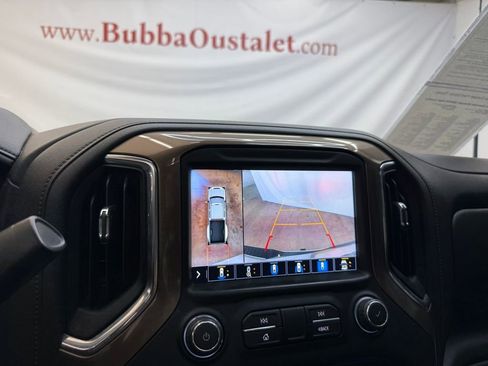 Used 2022 Chevrolet Silverado 3500 High Country w/ Technology Package image 16