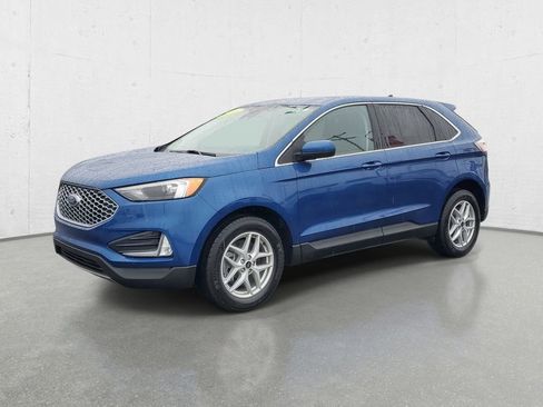 Certified 2023 Ford Edge SEL w/ Convenience Package AWD/4WD image 4