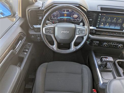 Used 2022 Chevrolet Silverado 1500 RST image 16