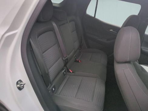 Used 2025 Chevrolet Equinox LT FWD image 30