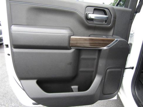 Used 2020 Chevrolet Silverado 1500 LT Trail Boss w/ Convenience Package image 26