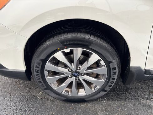 Used 2017 Subaru Outback 2.5i Touring w/ Popular Package #5A image 7